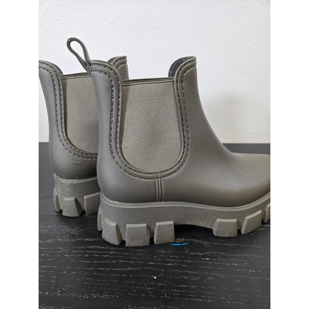 Jeffrey Campbell Cloud-7 Waterproof Lug Sole Chelsea Rain Boots Olive Green 7
